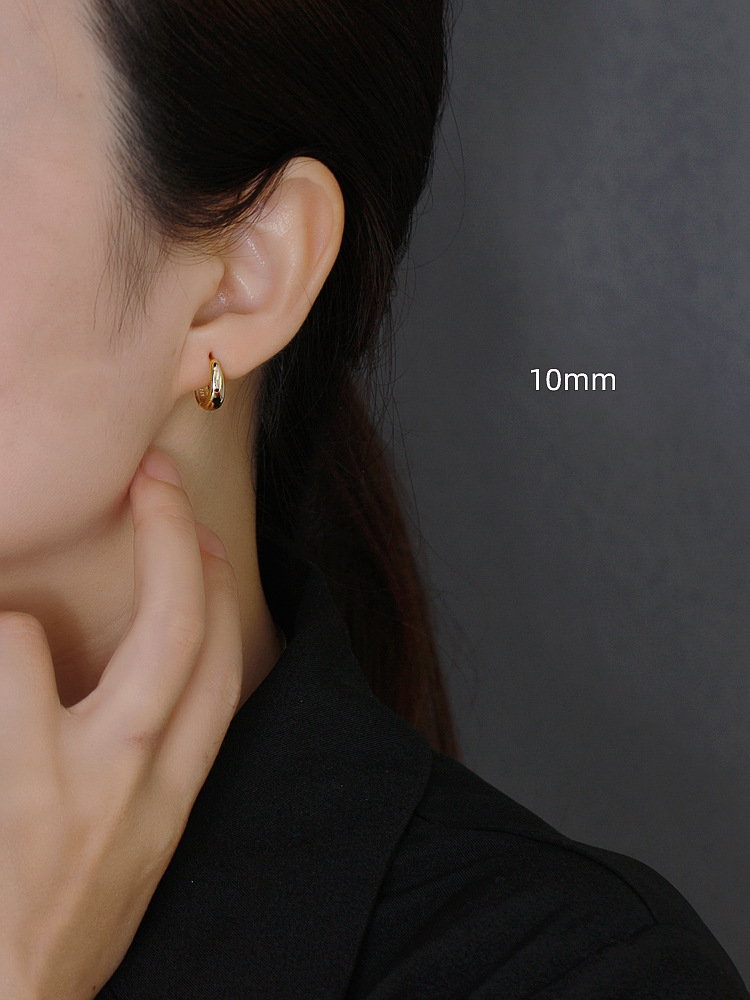 Aretes Dorados Geometric Bold 10mm | Plata 925 + Enchapado de Oro 18K | Diseño Minimalista