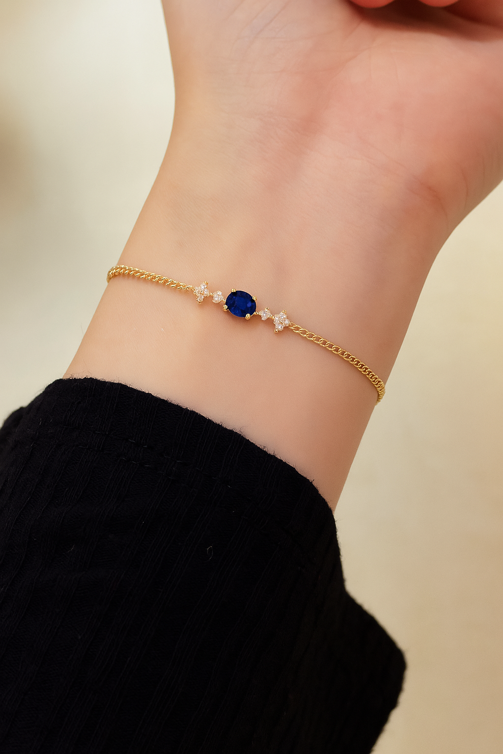 Pulsera Solitaria Dorada Blue Diamond | Plata 925 + Enchapado de Oro 18K + Zirconias | 16 + 5cm